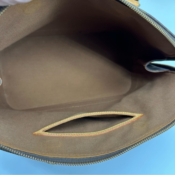 Authentic Louis Vuitton Monogram Alma Bag - Picture 13 of 16